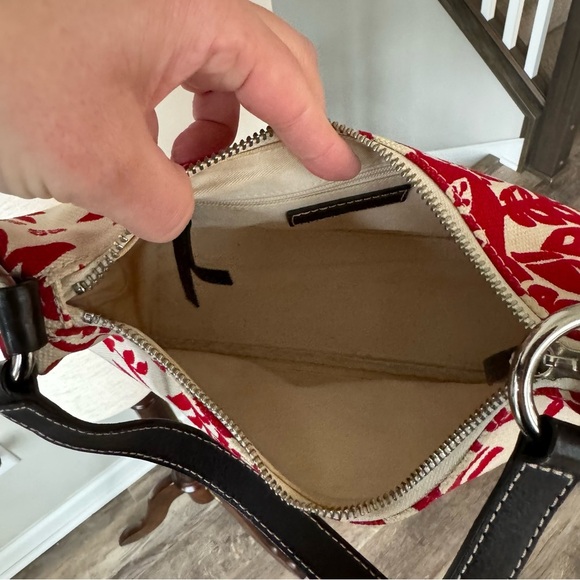 Banana Republic Moon Shaped Canvas Leaf Pattern Graphic Shoulder Bag - Small - Picture 5 of 12